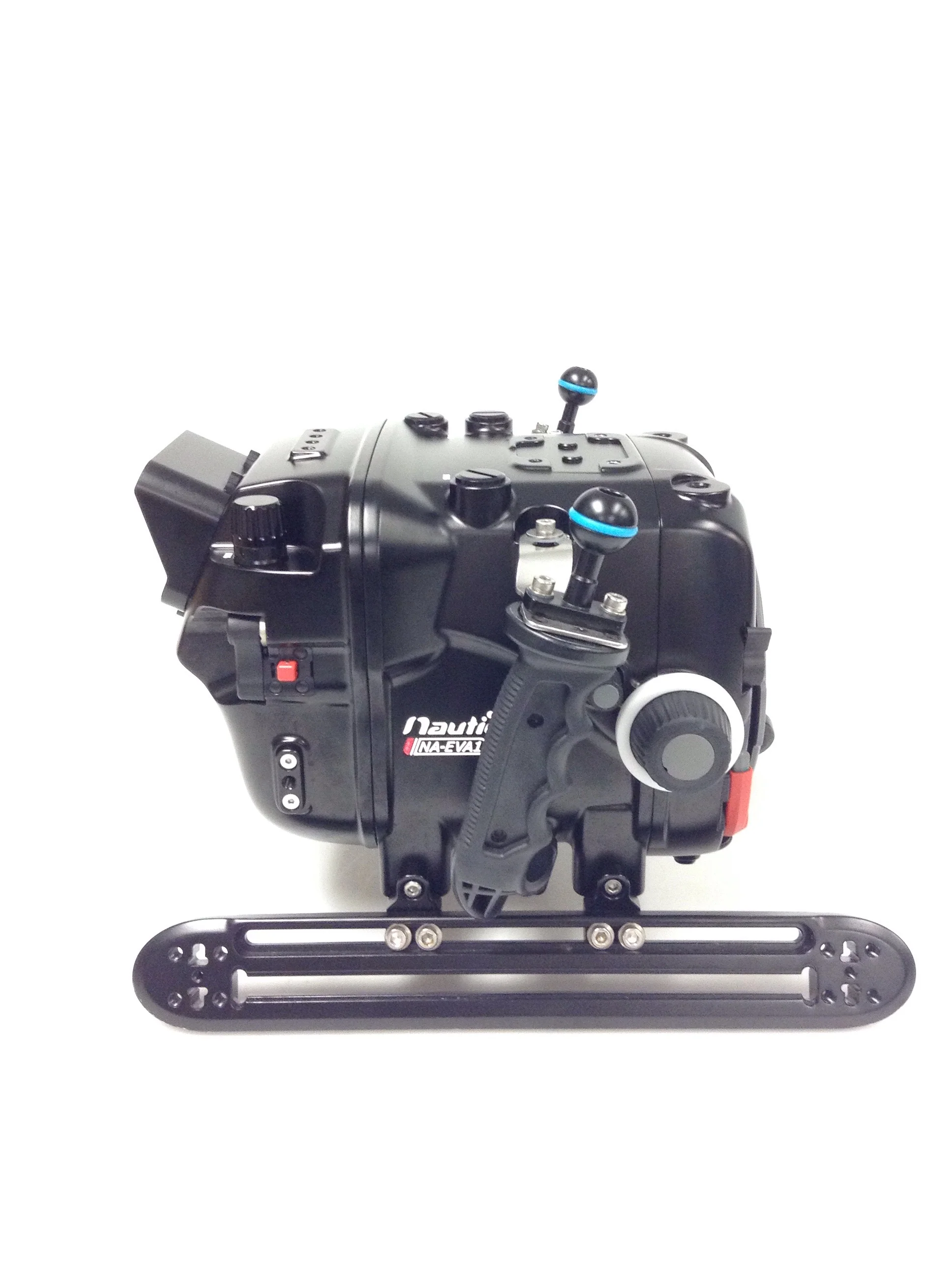 cp.3387 Pre-Owned Nauticam NA-EVA1 Housing - Image 3