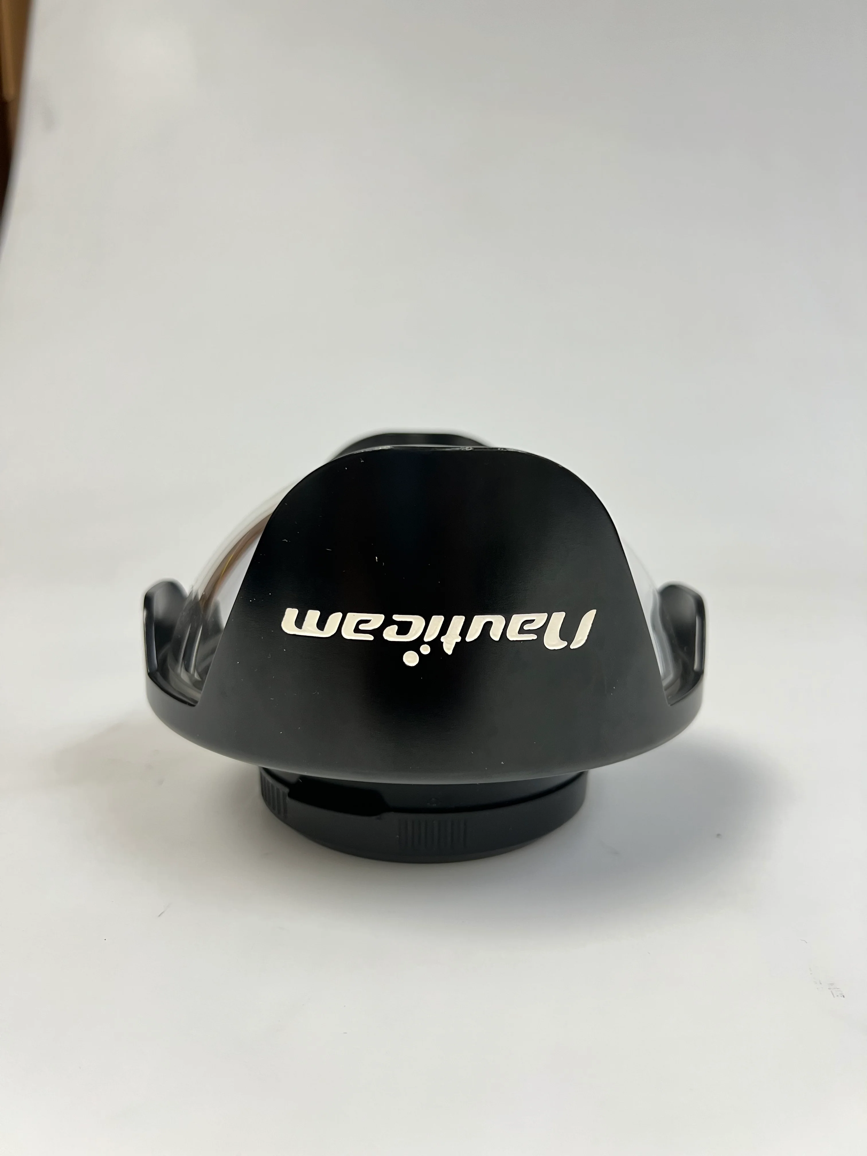 CP.3888 Pre-Owned Nauticam N85 140mm Optical-Glass Fisheye Dome Port - Image 3