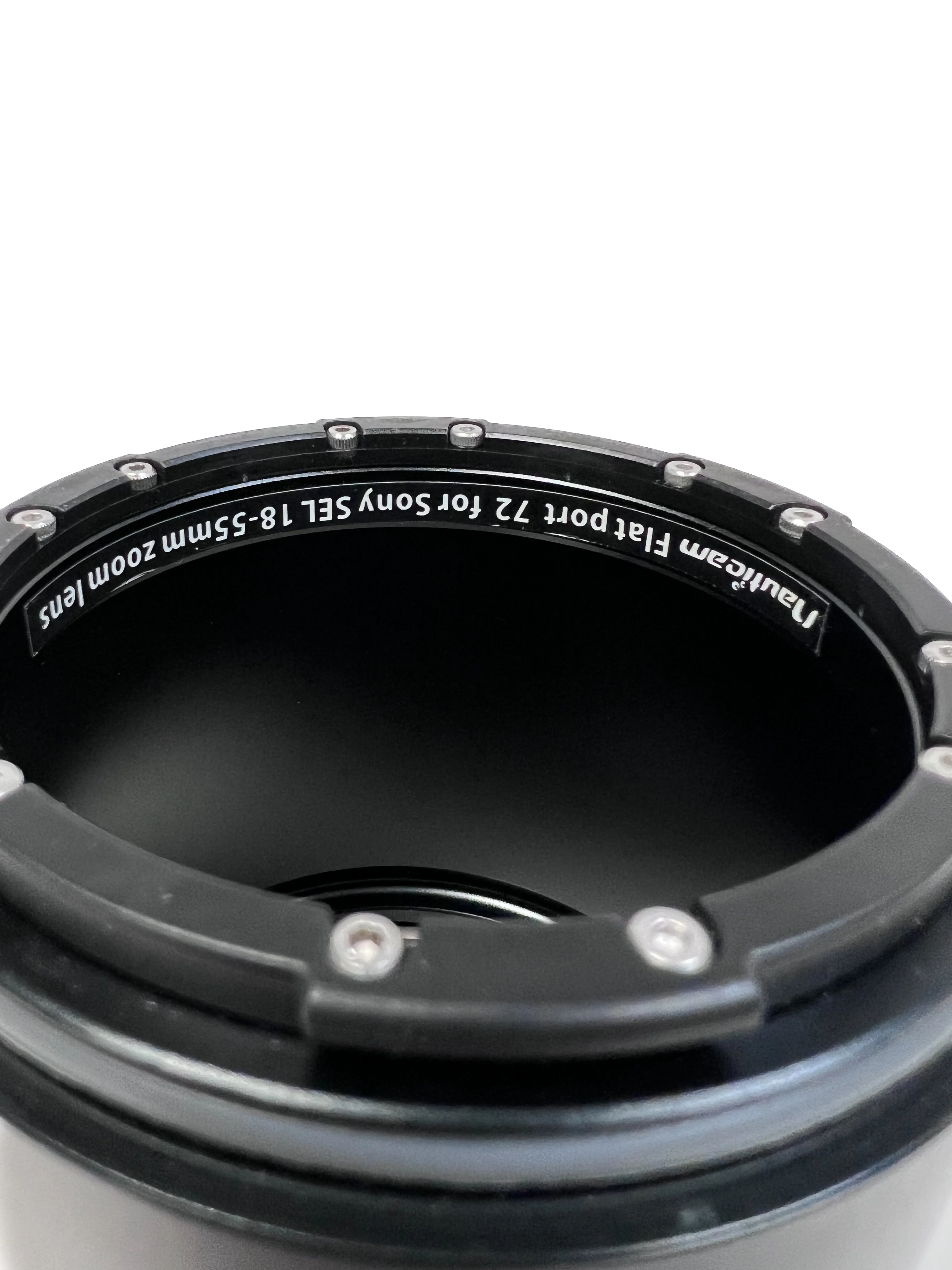 CP.4013 Pre-owned Nauticam N85 Flat Port 72 (36121) - Image 3