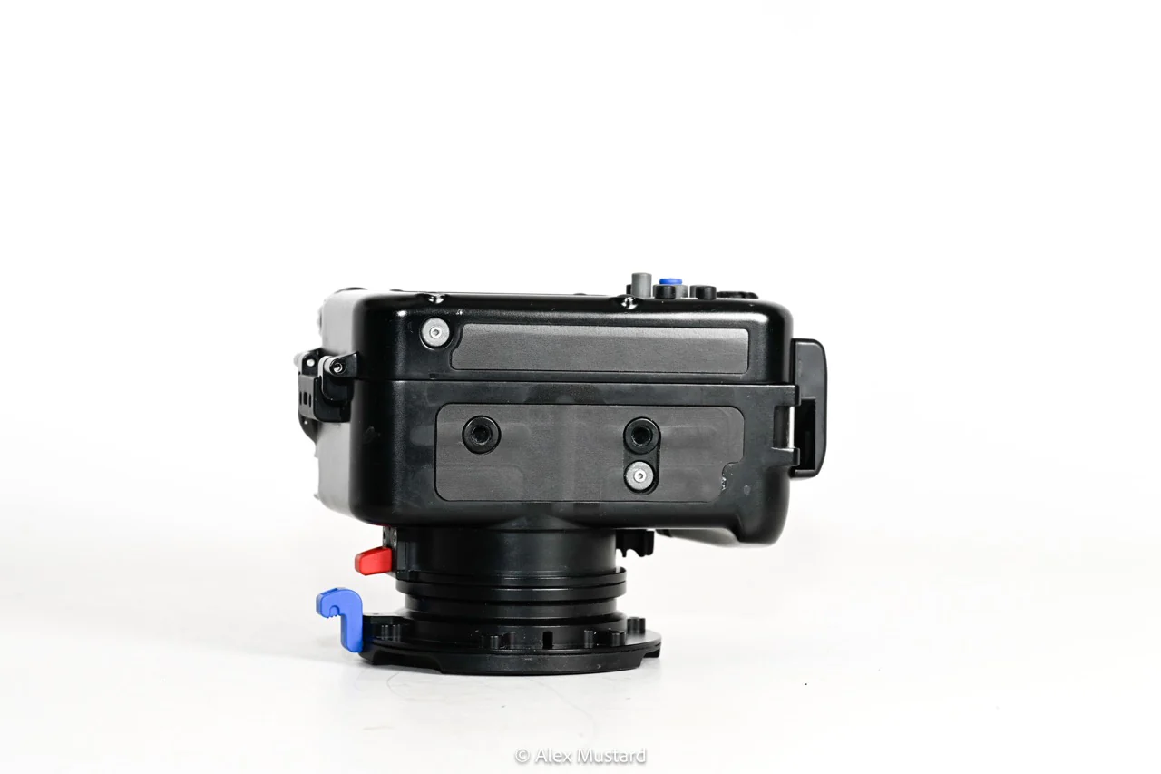 CP.5171 Pre-owned Nauticam NA-G5XMKII with Vacuum. - Image 6
