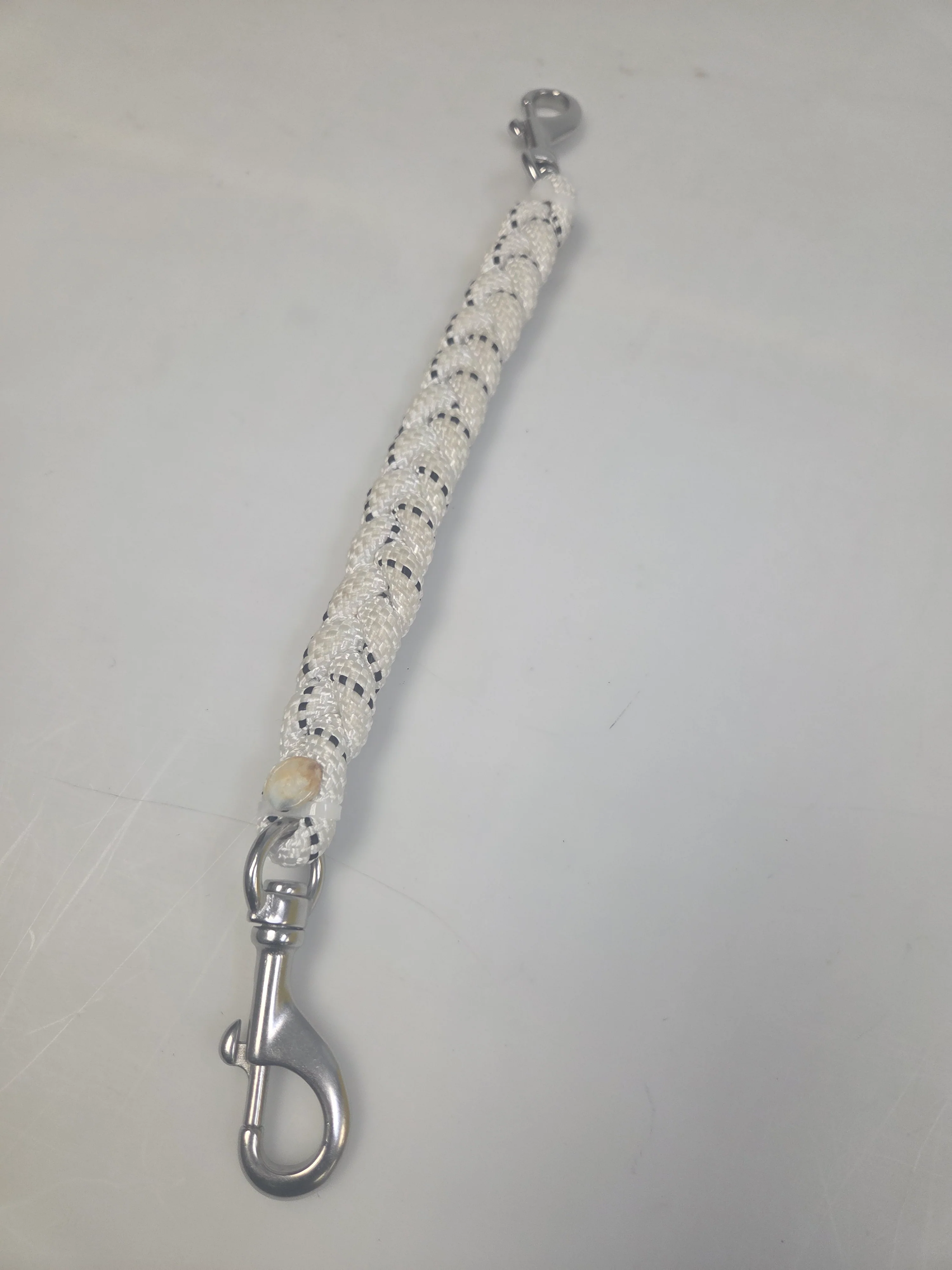CP.5424 - Pre-owned 25413 Nauticam 27cm Lanyard With 2 Snap Hooks - Image 4