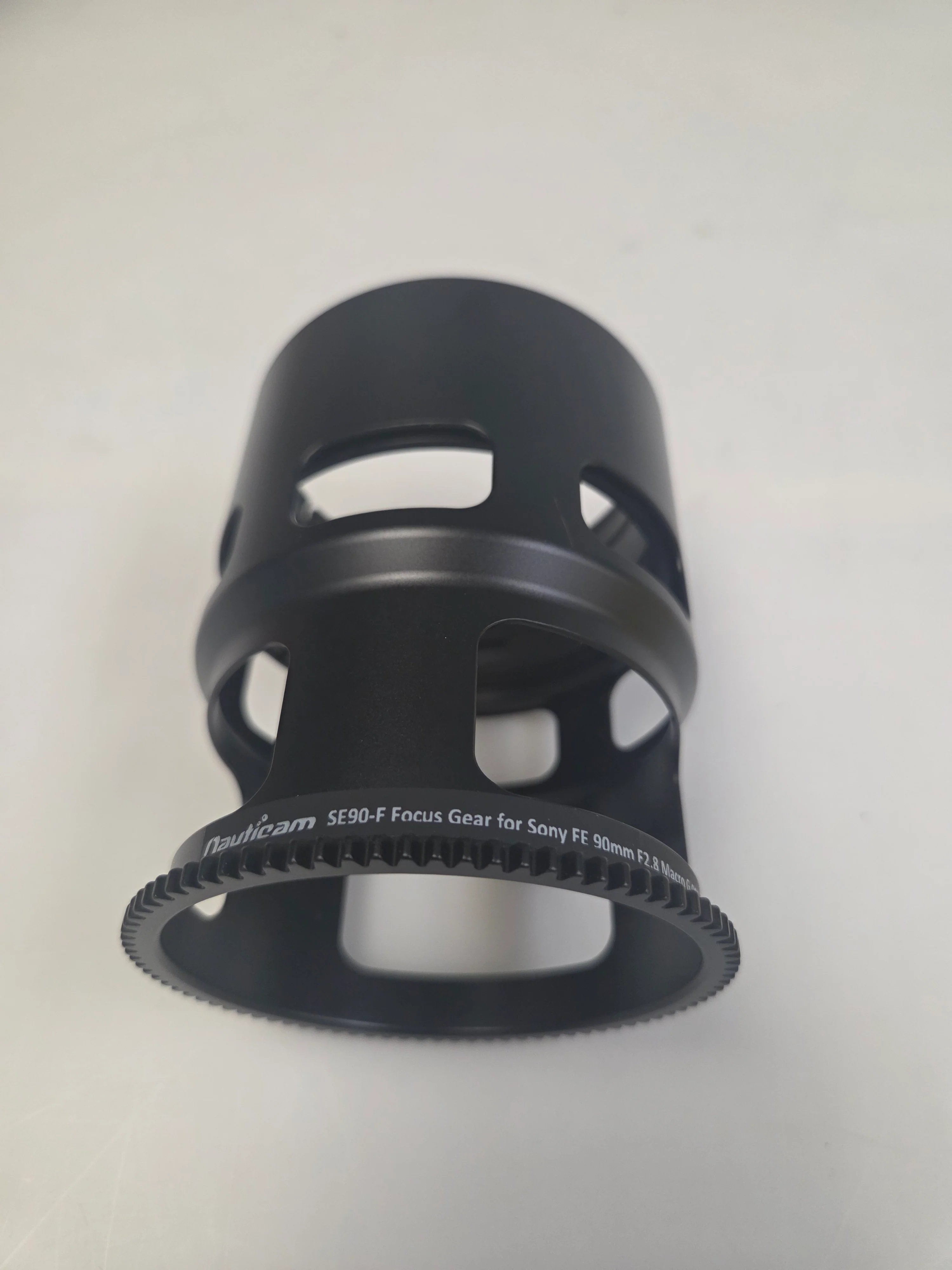 CP.5427 - Pre-owned 37147 E90-F Focus Gear for Sony FE 90mm F2.8 Macro G OSS (N100) - Image 4