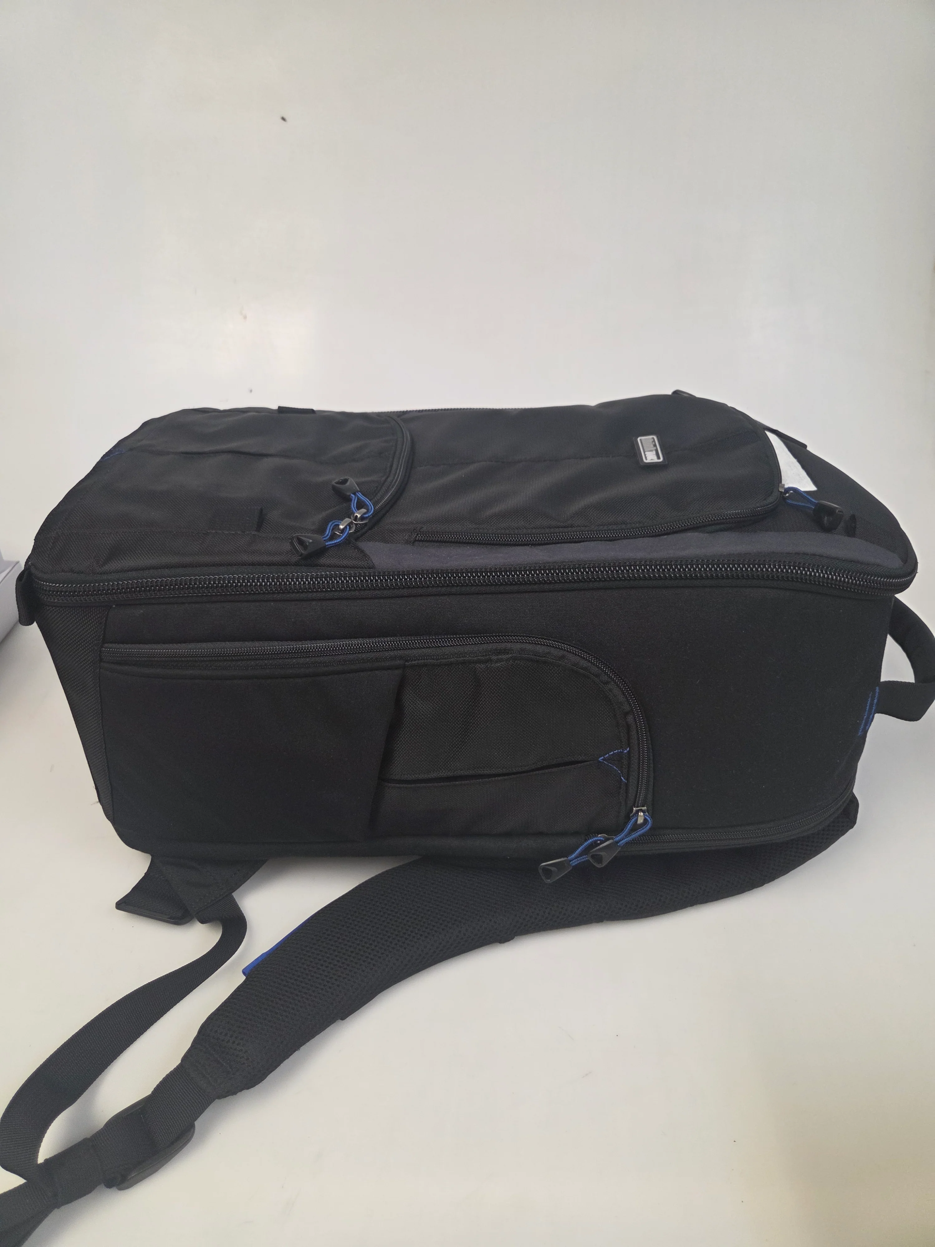 CP.5436 - Pre-owned tt.720478 Think Tank StreetWalker HardDrive V2.0 Backpack - Image 3