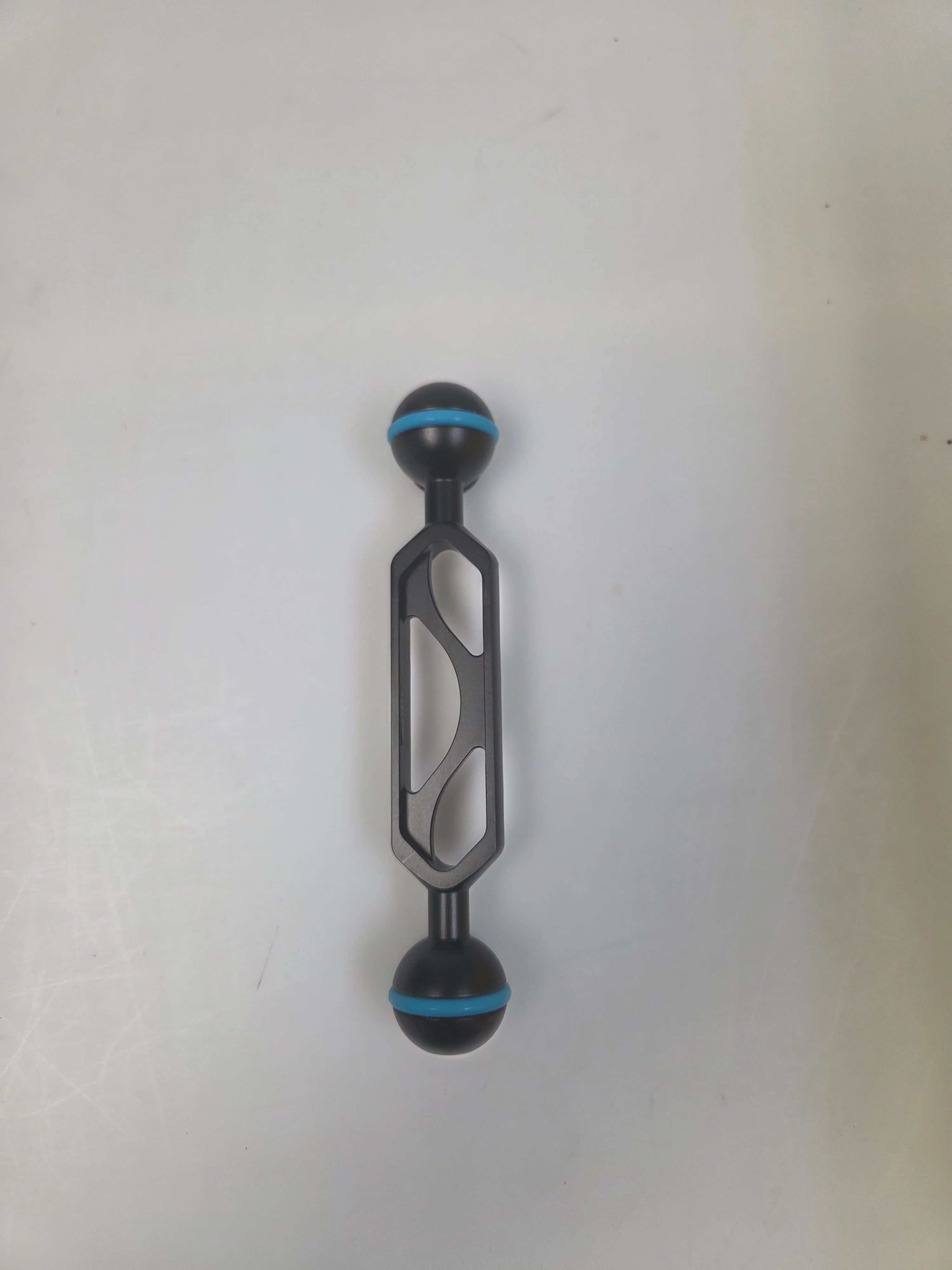 CP.5457 - Pre-owned 72203 Nauticam 125mm Double Ball Arm - Image 3
