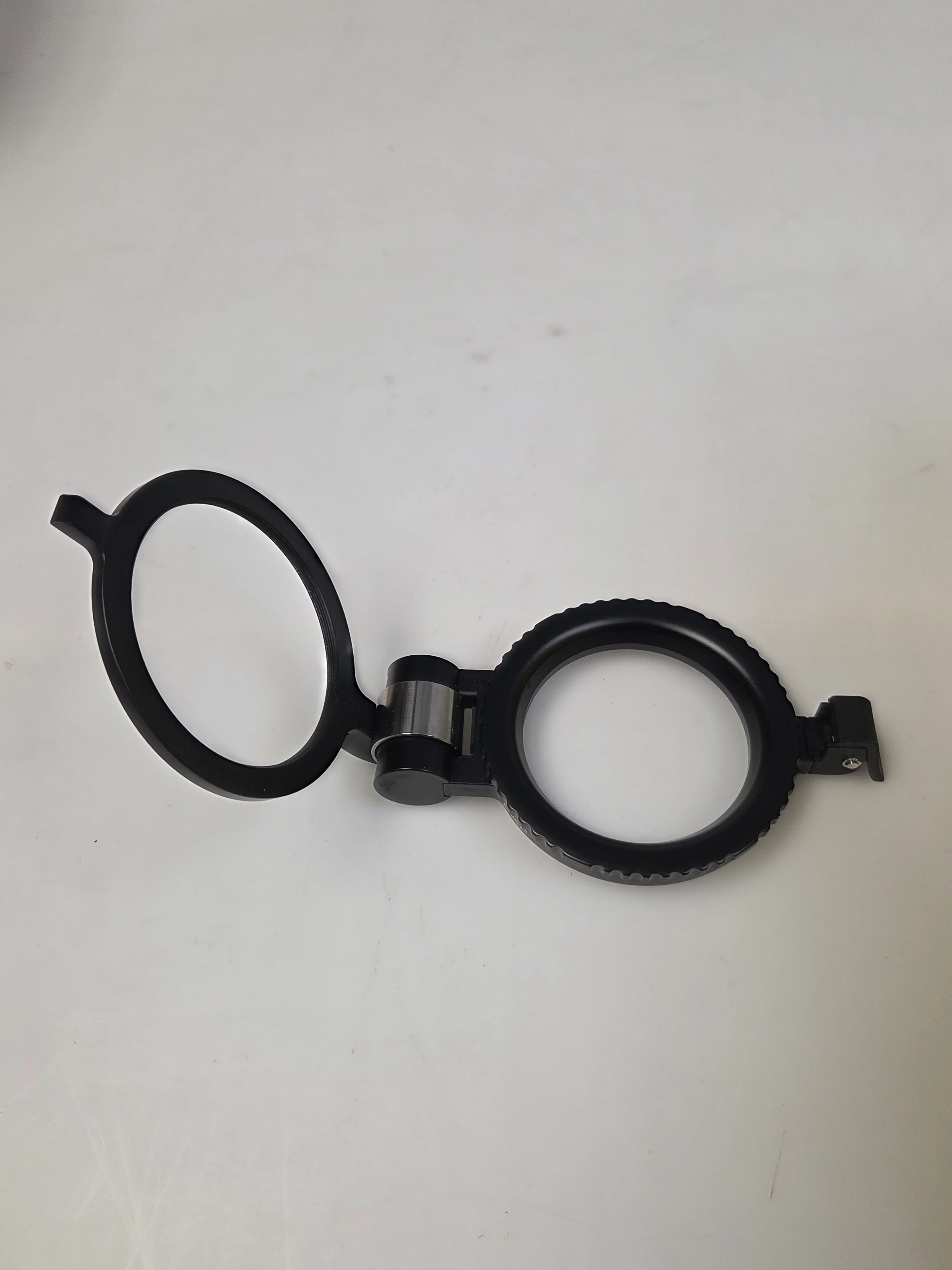 CP.5470 - Pre-owned 25101 Nauticam M67 Flip Diopter Holder for M67 Macro Ports - Image 4