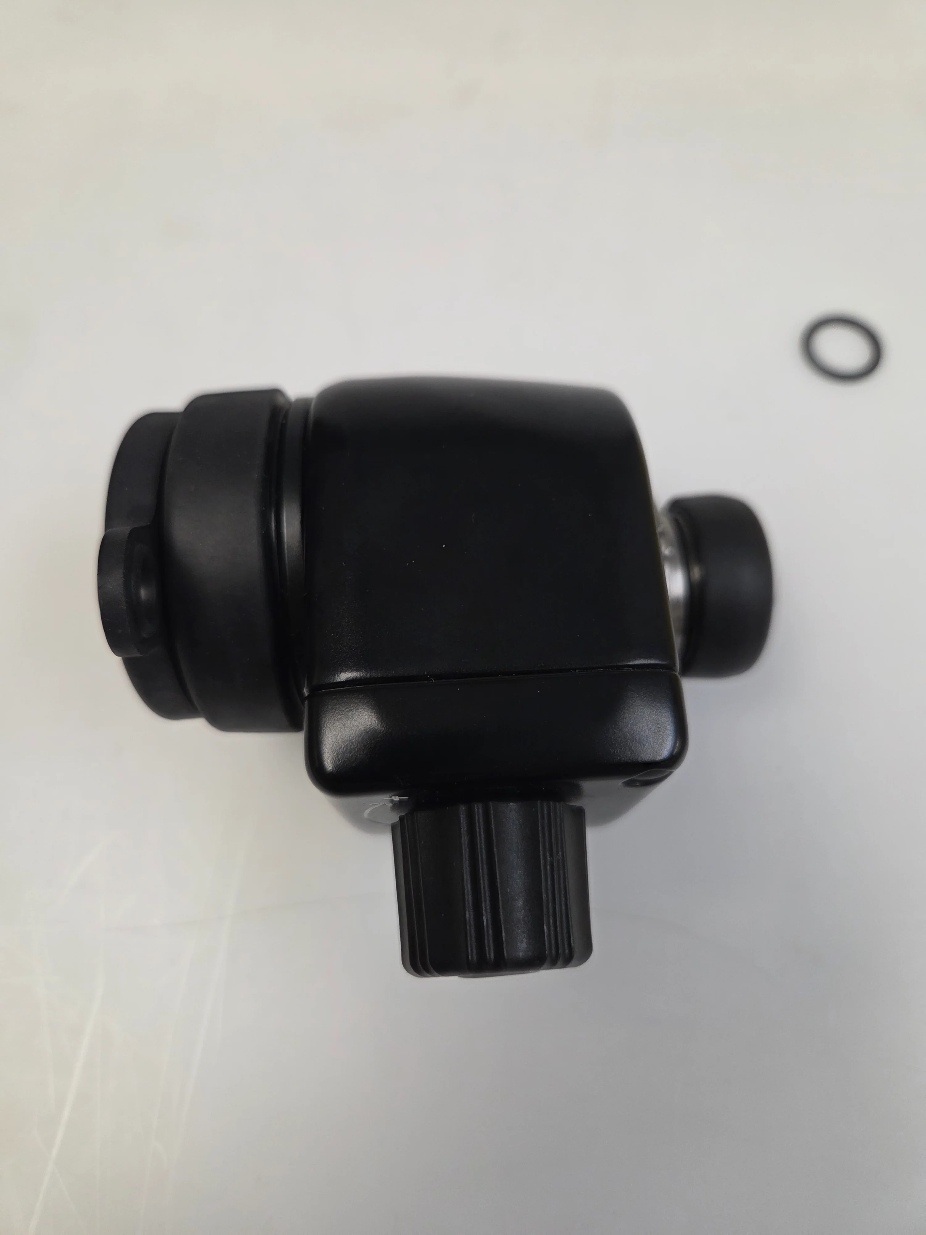CP.5506 - Pre-owned 32201 Nauticam 180° Straight Viewfinder for MIL Housings - Image 2