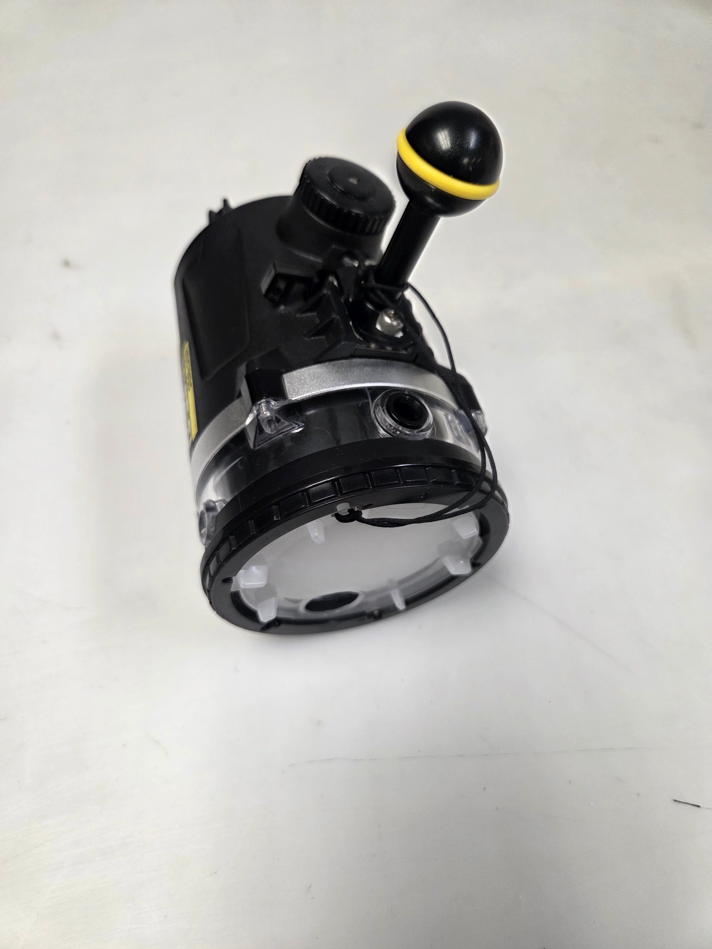 CP.5573 - Preowned - Sea & Sea YS-D3 Mark II Lightning Underwater Strobe - Image 4