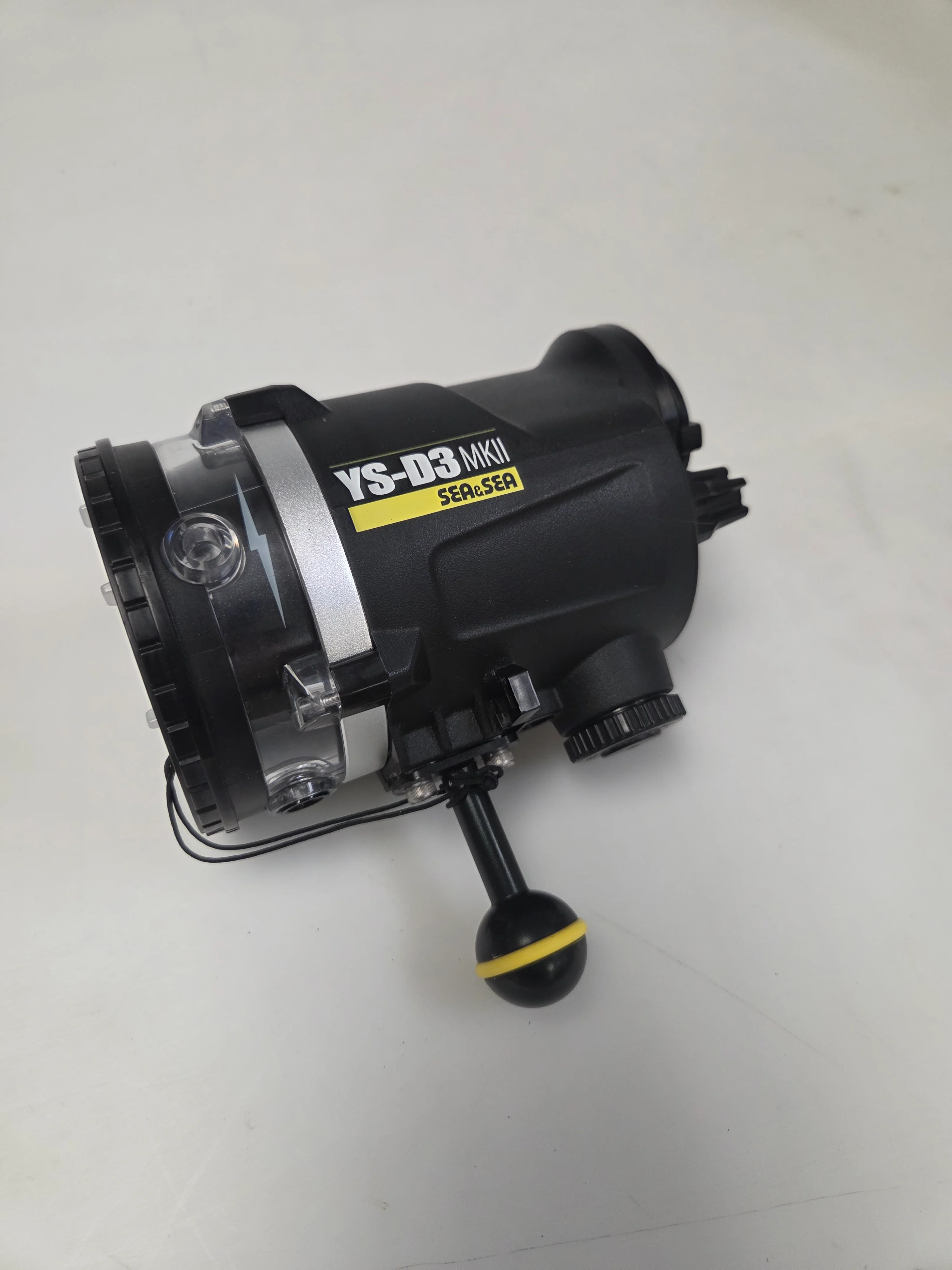 CP.5573 - Preowned - Sea & Sea YS-D3 Mark II Lightning Underwater Strobe - Image 5
