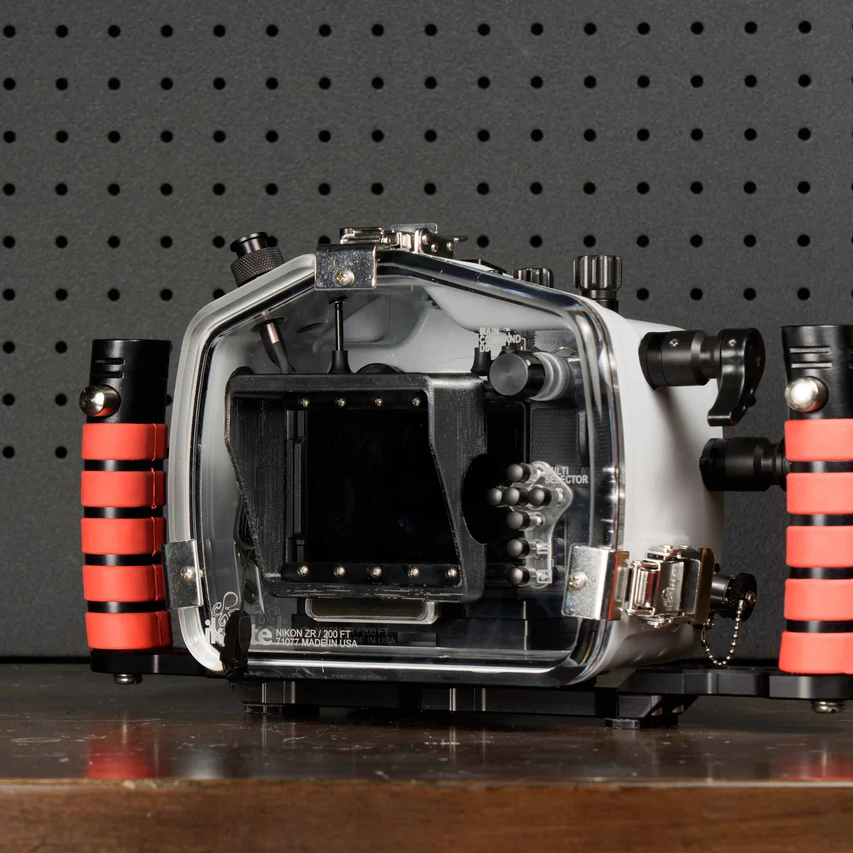 Ikelite 200DL Underwater Housing for Nikon ZR 6K Cinema Camera - Image 10