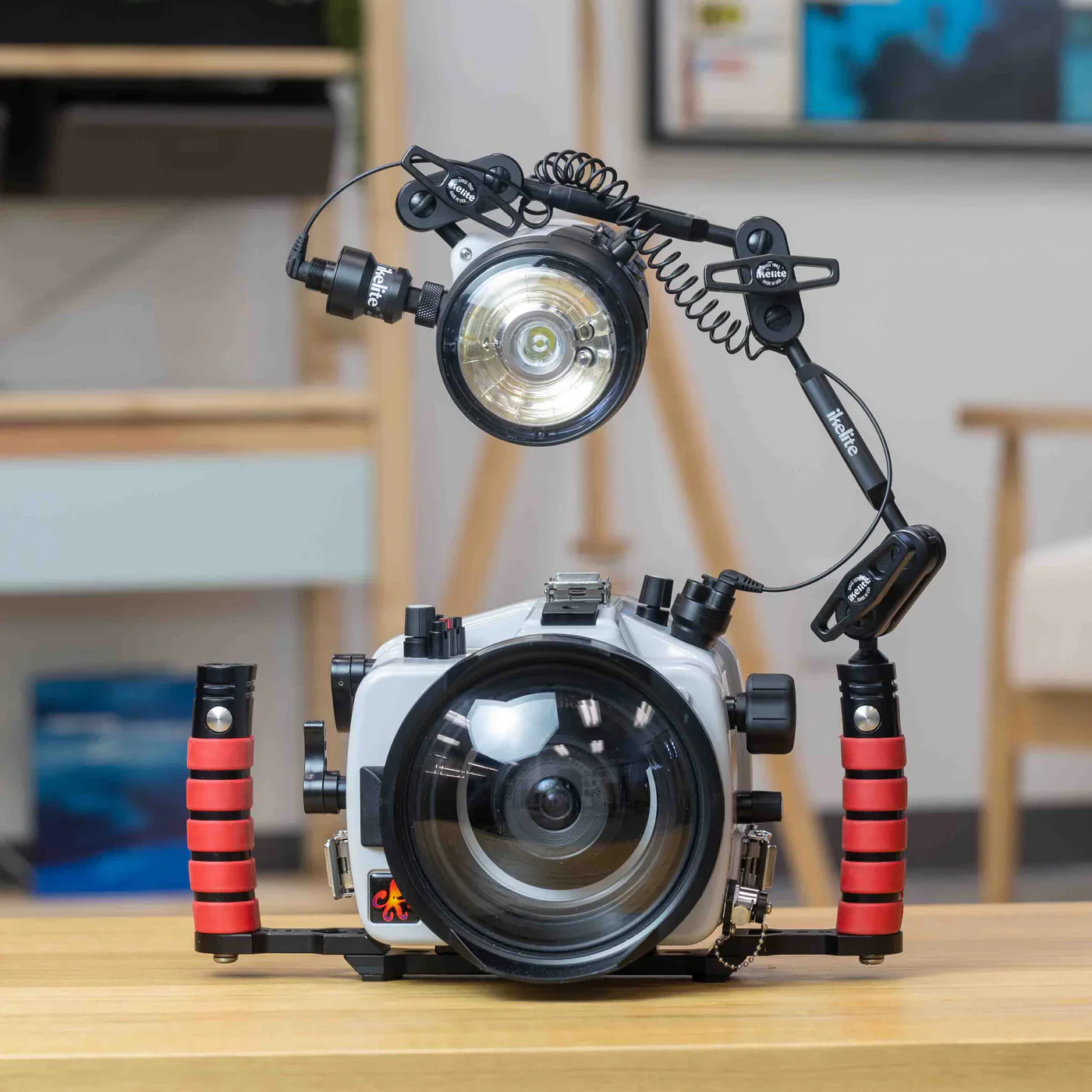 Ikelite Manual Fiber Optic Transmitter (Gen 2) for DL and DLM Underwater Housings - Image 5