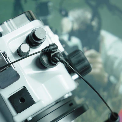 Ikelite Manual Fiber Optic Transmitter (Gen 2) for DL and DLM Underwater Housings - Image 8