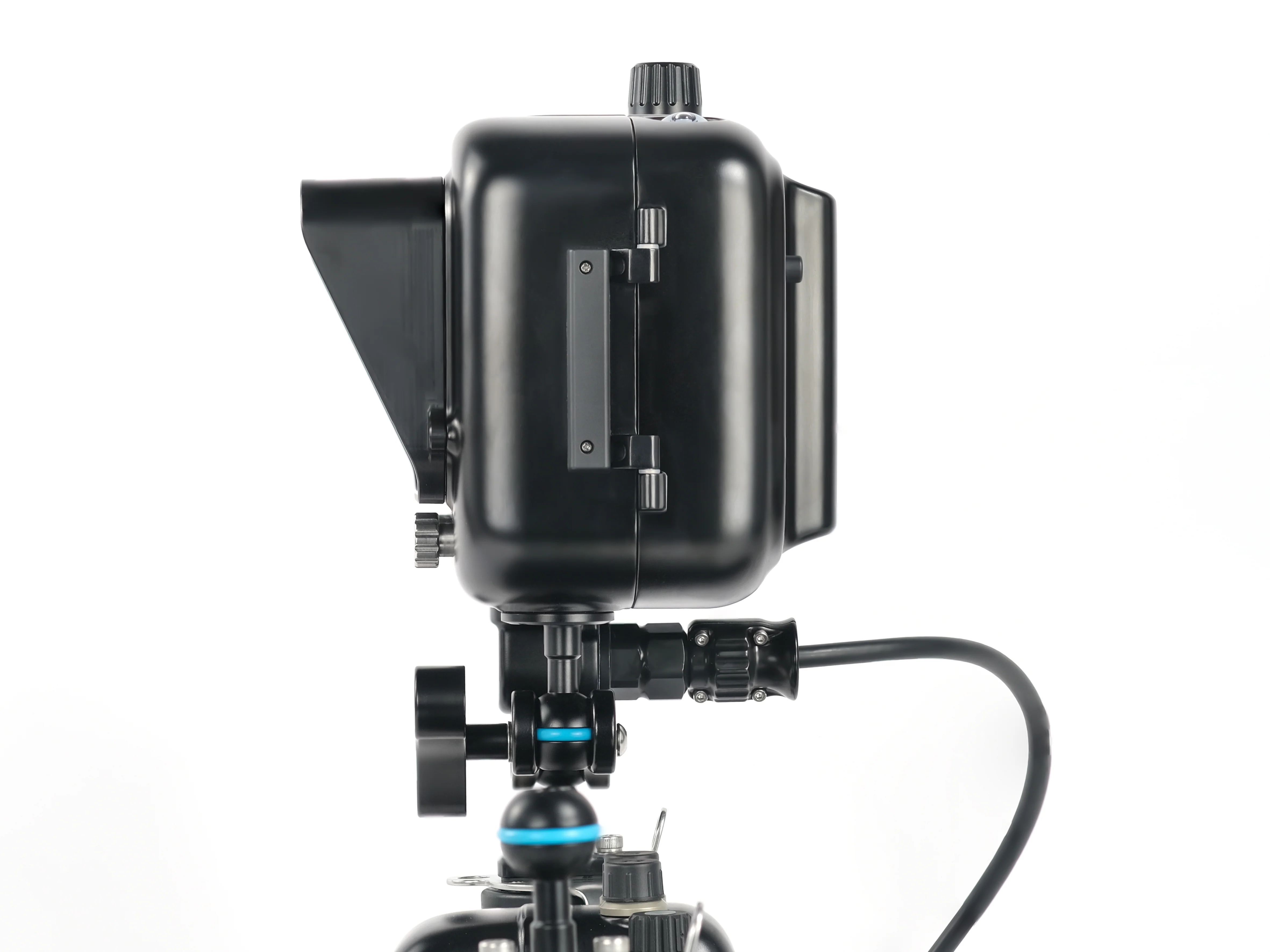 NA-Shinobi-S Underwater Housing for Atomos Shinobi 5.2" 4K HDMI Monitor with SDI input - Image 3