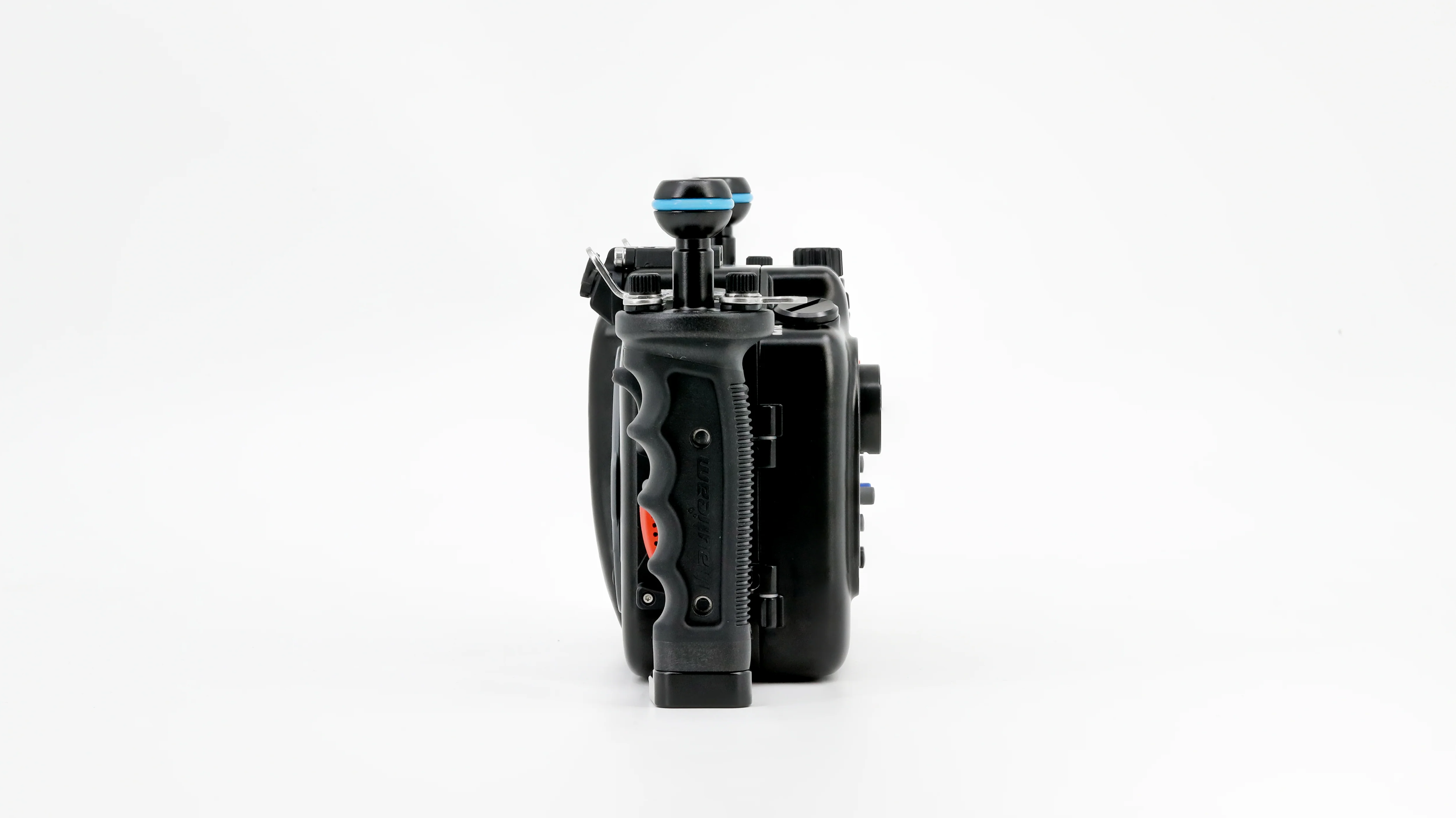 Nauticam NA-A6600 Underwater Housing for Sony A6600 Camera - Image 9