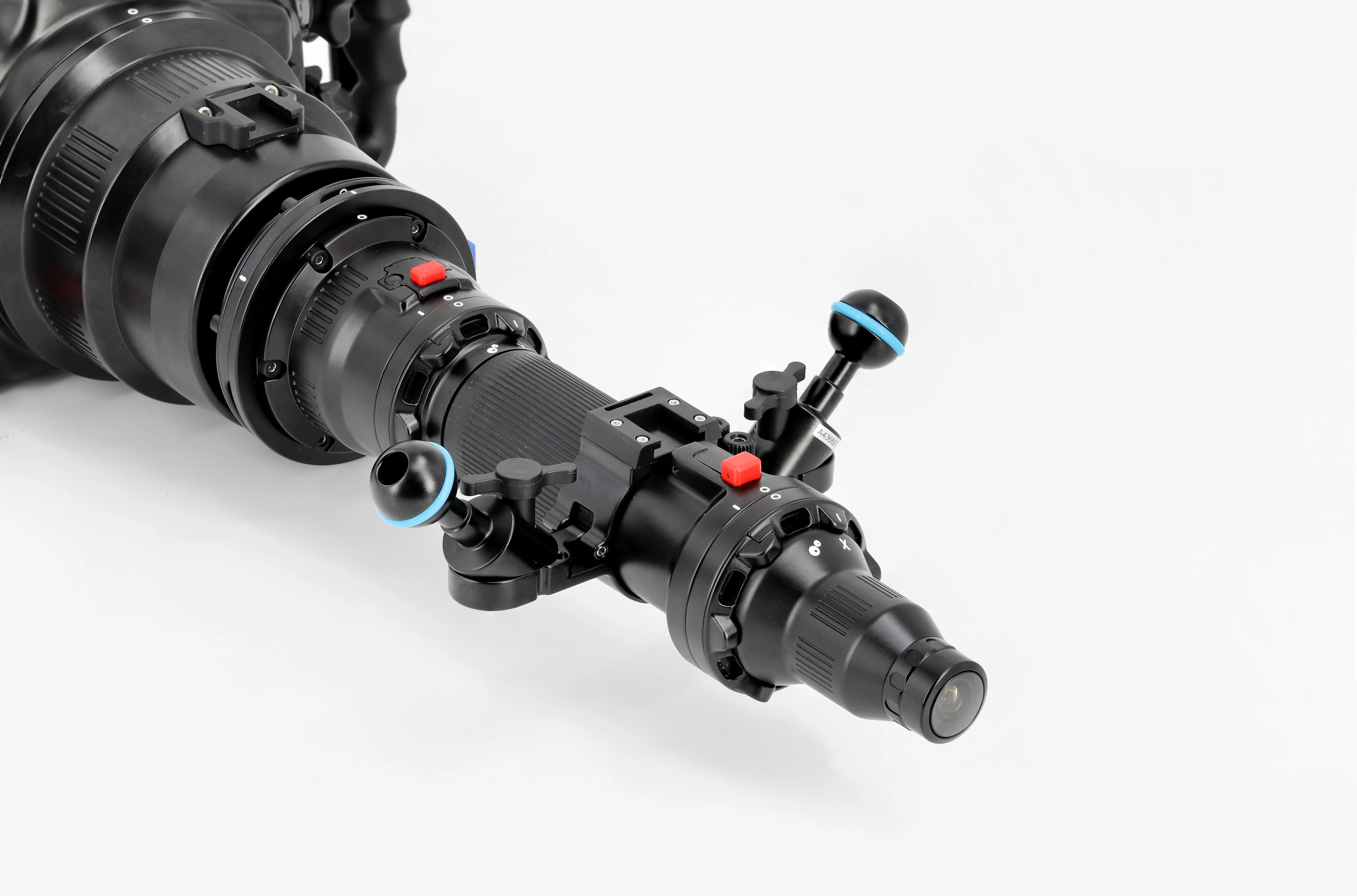 Nauticam Strobe Mounting Brackets for EMWL Relay Lens - Image 2