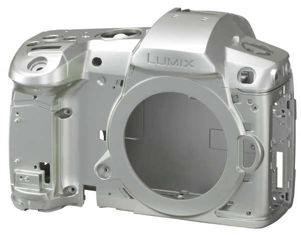 Panasonic Lumix DC-GH5 Mirrorless Micro Four Thirds Digital Camera (Body Only) - Image 4