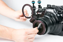Saga Dive Flip Lens Holder 67mm - Image 6