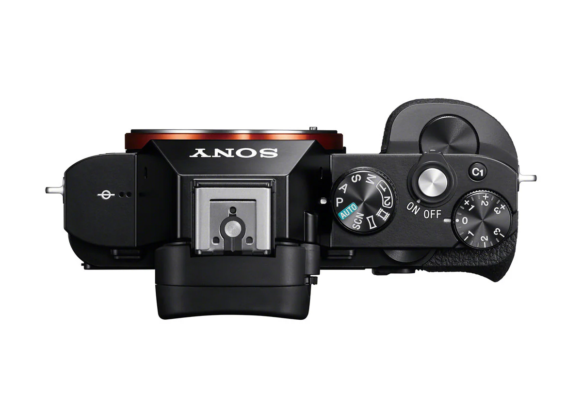 Sony Alpha a7 Mirrorless Digital Camera with FE 28-70mm f/3.5-5.6 OSS Lens - Image 7