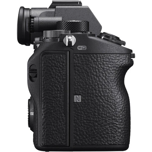 Sony Alpha a7R III Mirrorless Digital Camera (Body Only) - Image 6