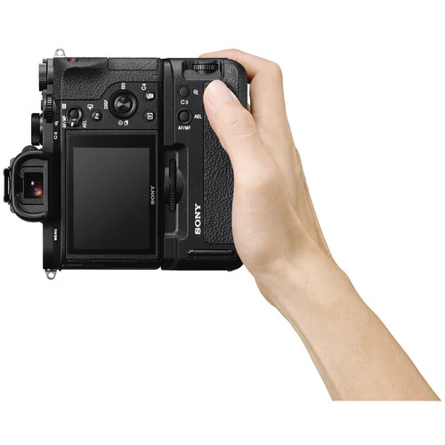 Sony Vertical Battery Grip for a7 II, a7R II, and a7S II - Image 7