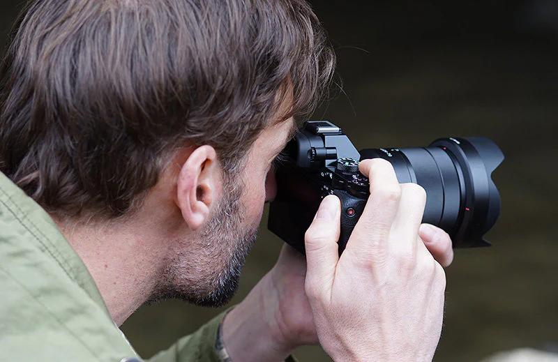 Sony Zeiss Sonnar T* FE 35mm f/2.8 ZA Lens - Image 10