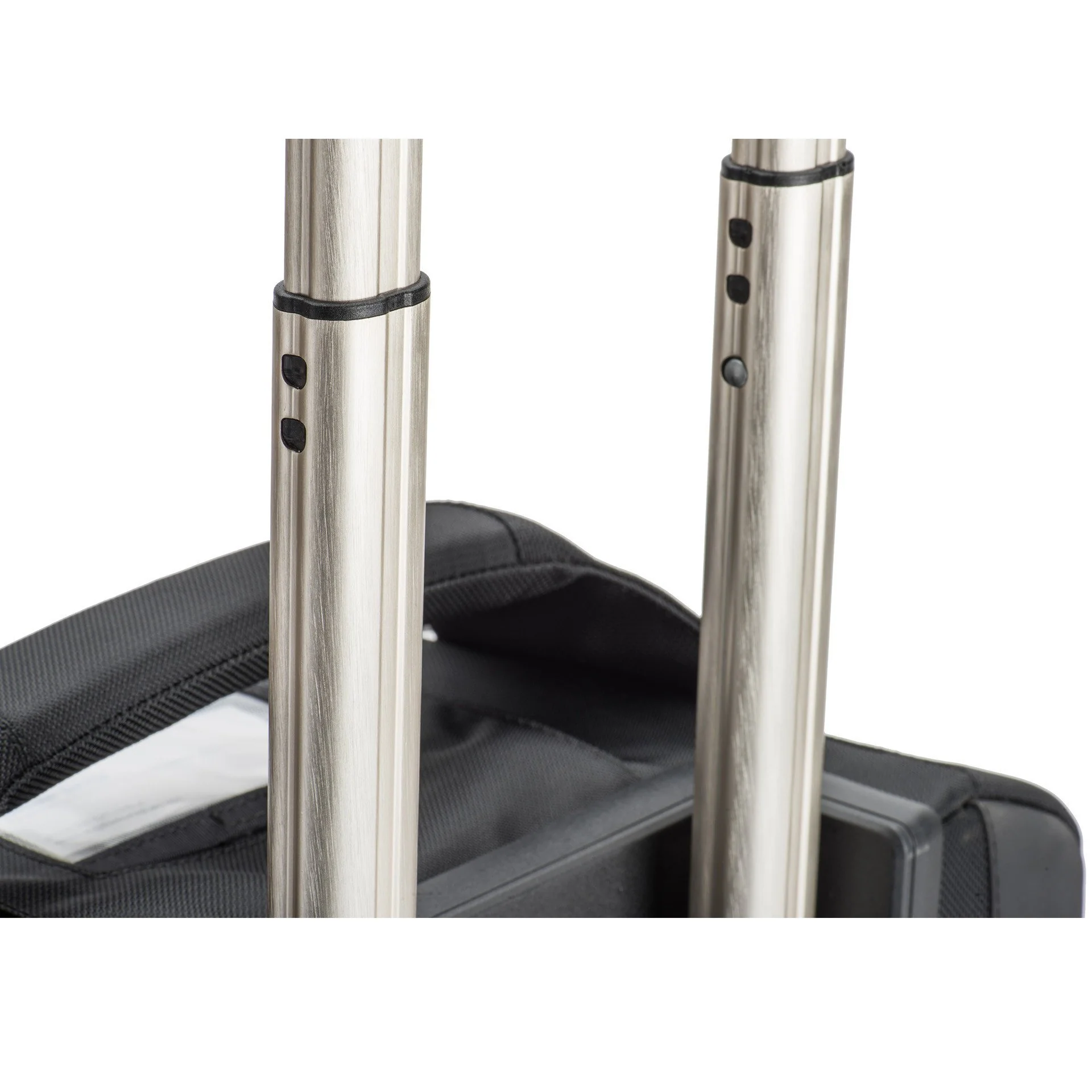 Think Tank Airport International V3.0 Carry On Roller Bag - Image 4